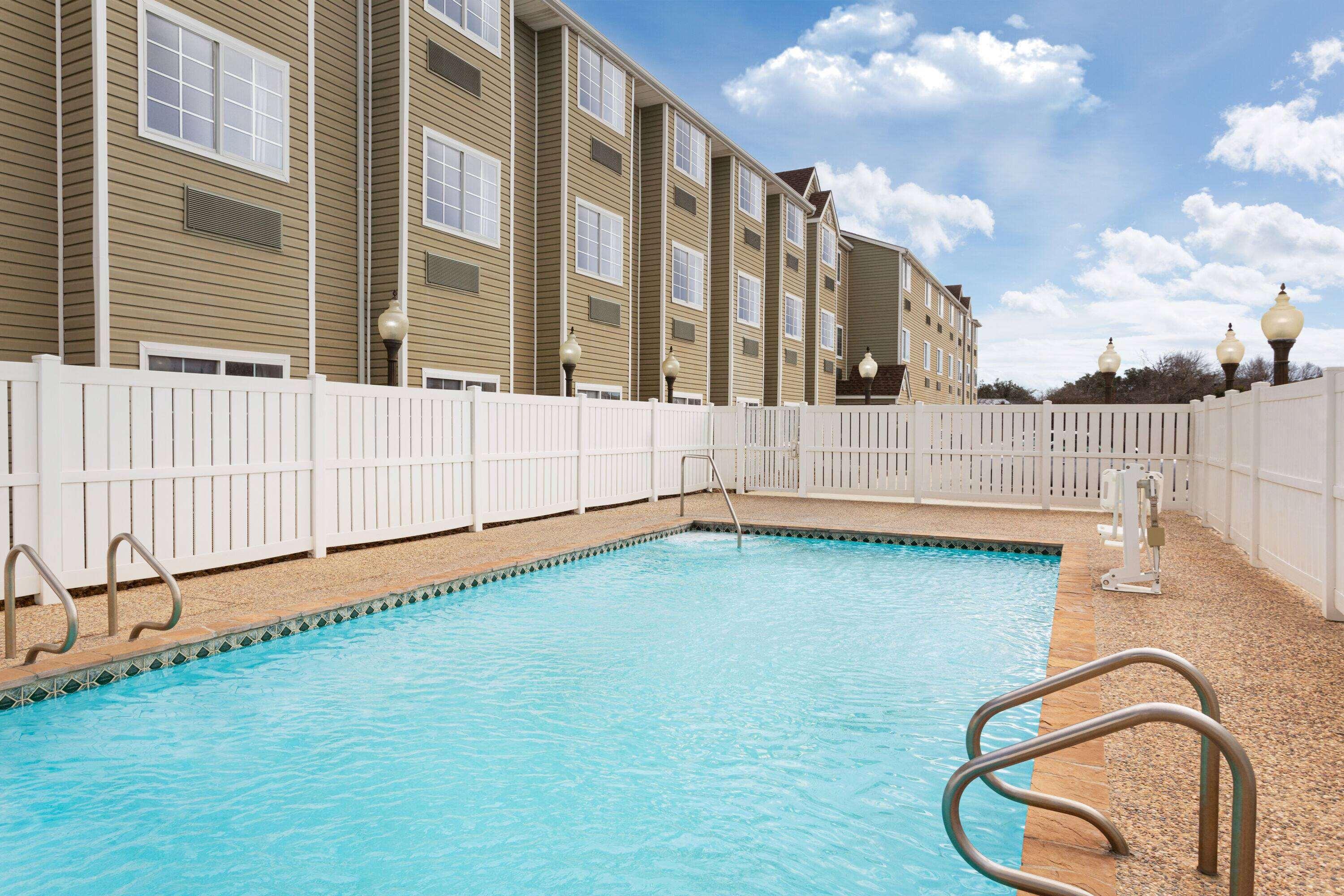 Hotel Super 8 By Wyndham San Antonio Airport North Exterior foto